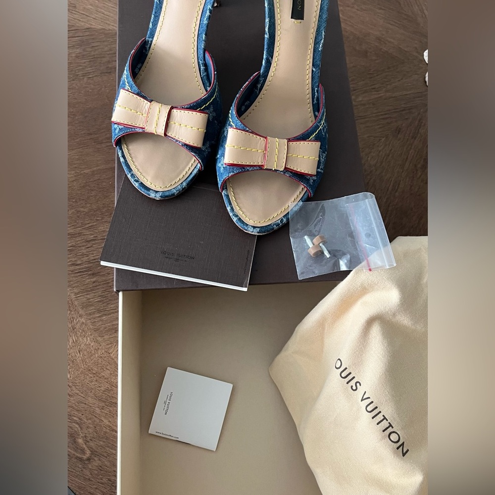 Louis Vuitton heels denim size 38.5 good condition